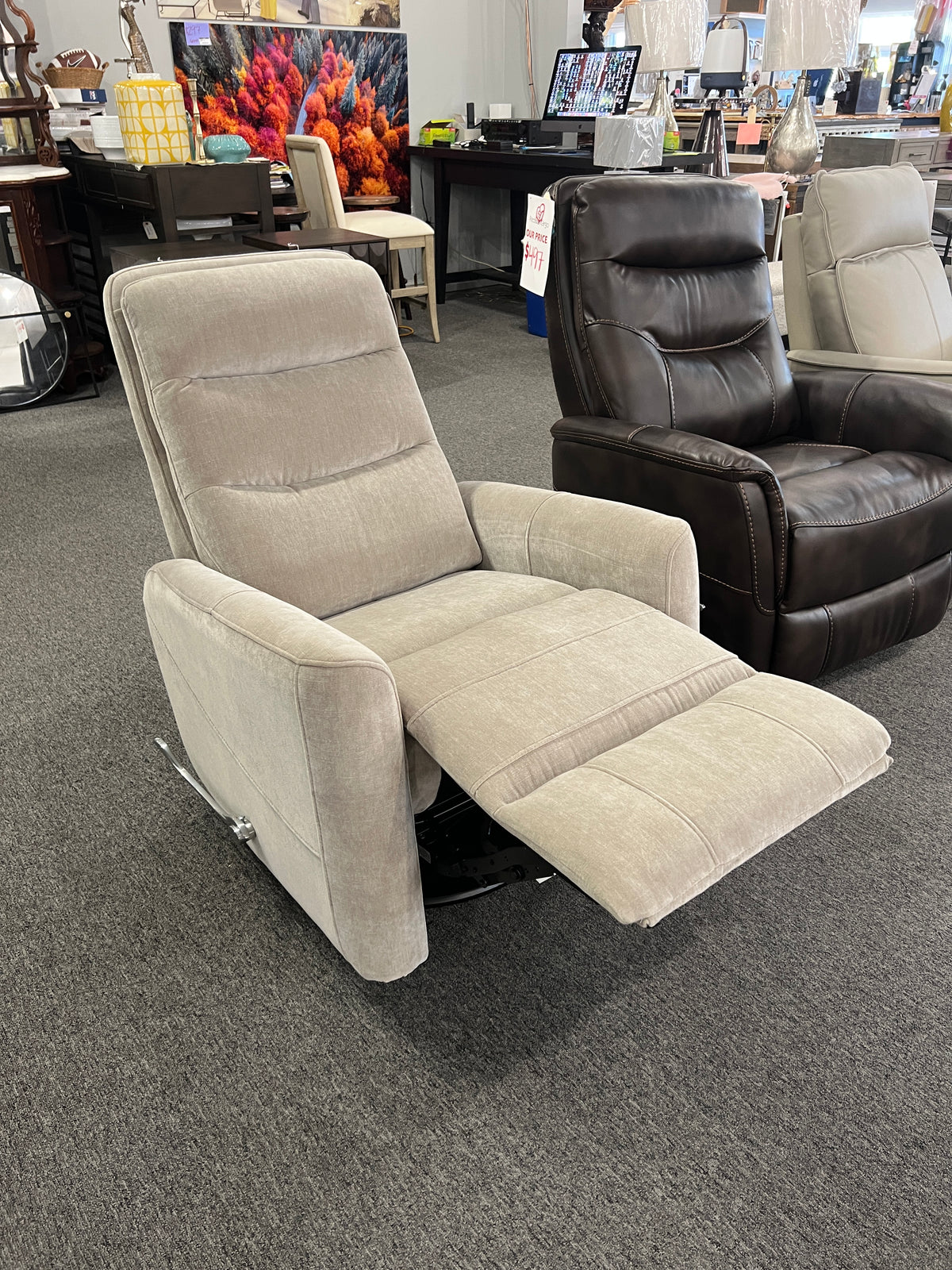 Zayne Manual Swivel Recliner