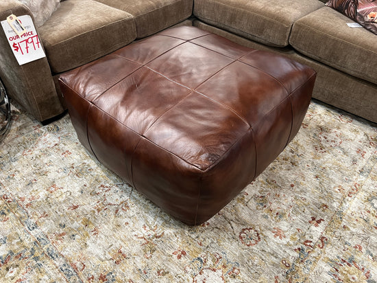 Ottomans & Poufs