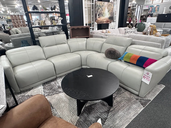 Reclining Sofas & Sectionals