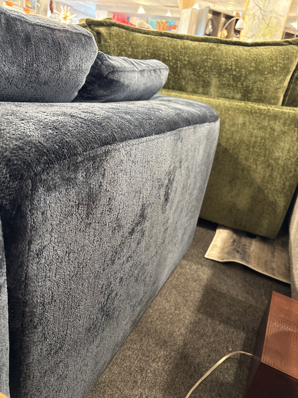 Quinn Modern Sectional In Navy