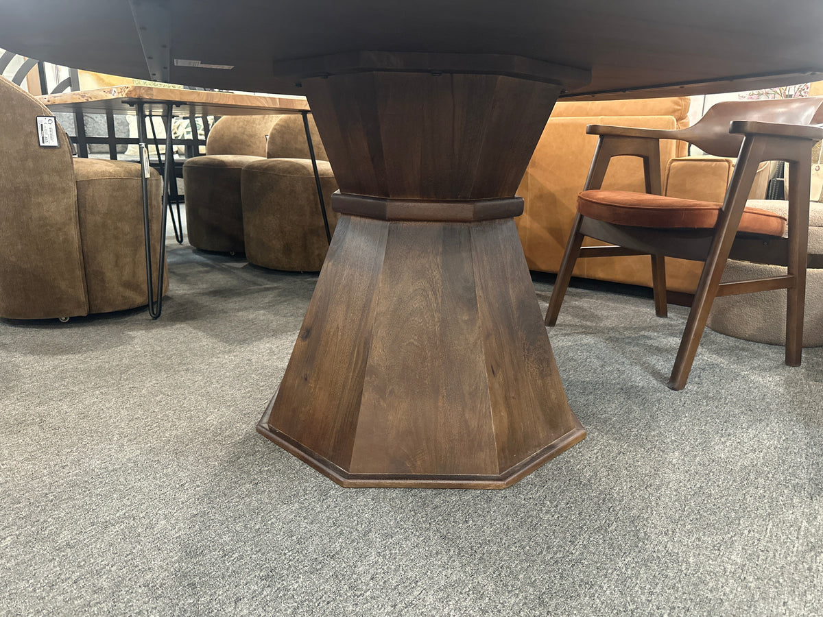 Crossings 60” Round Portico Dining Table