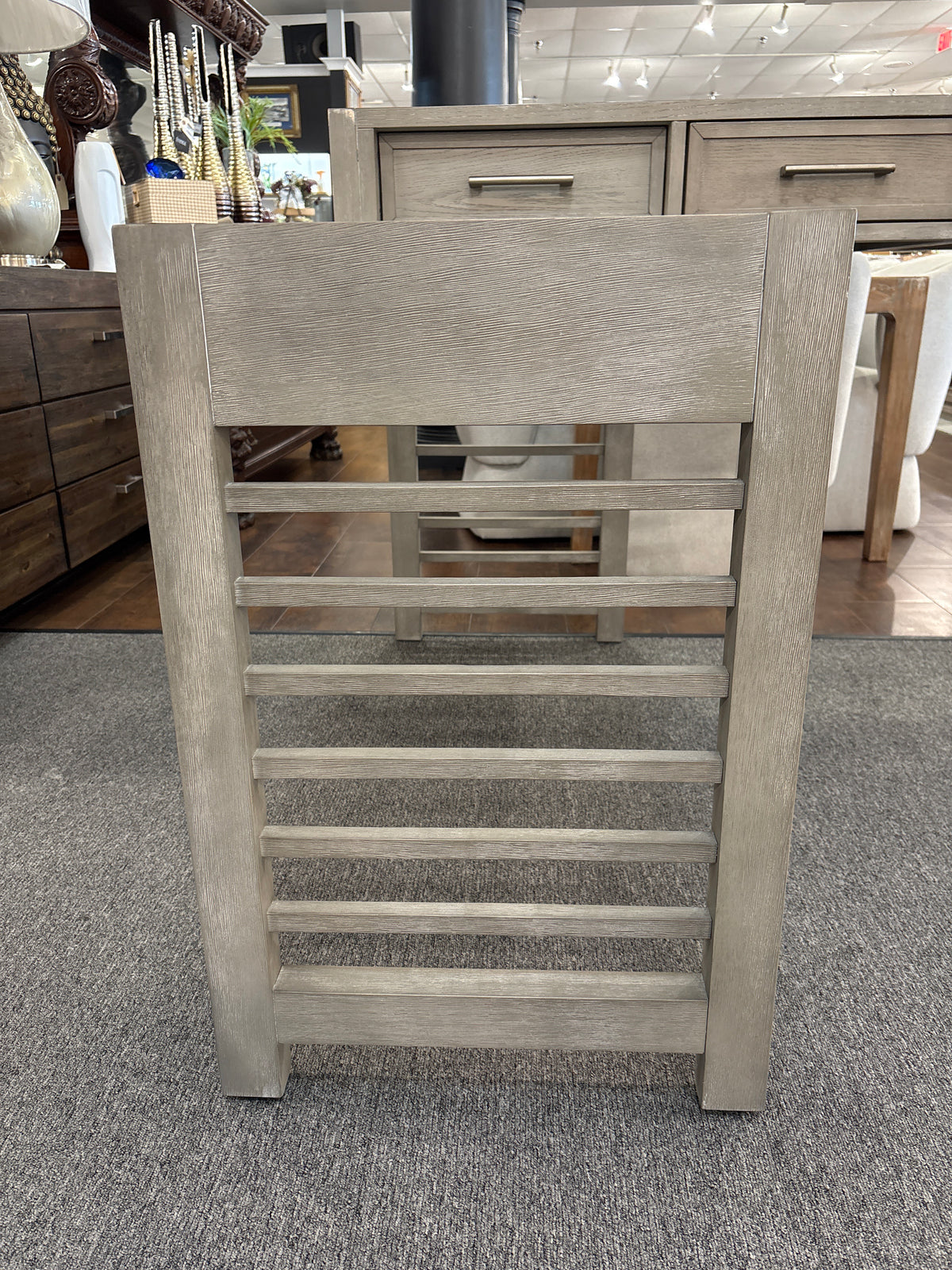 Riverside Perspective Swivel Desk