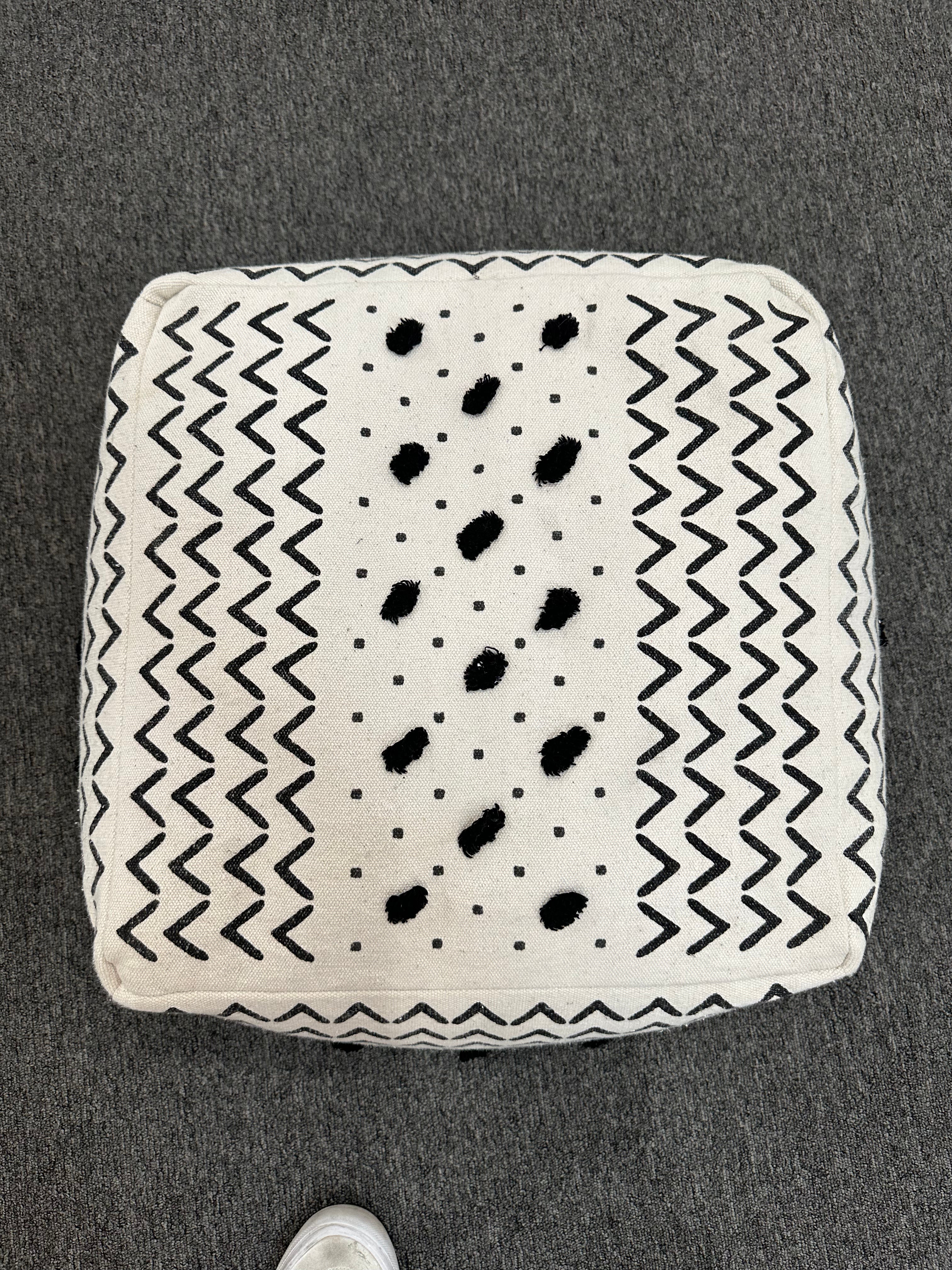 Square Pouf