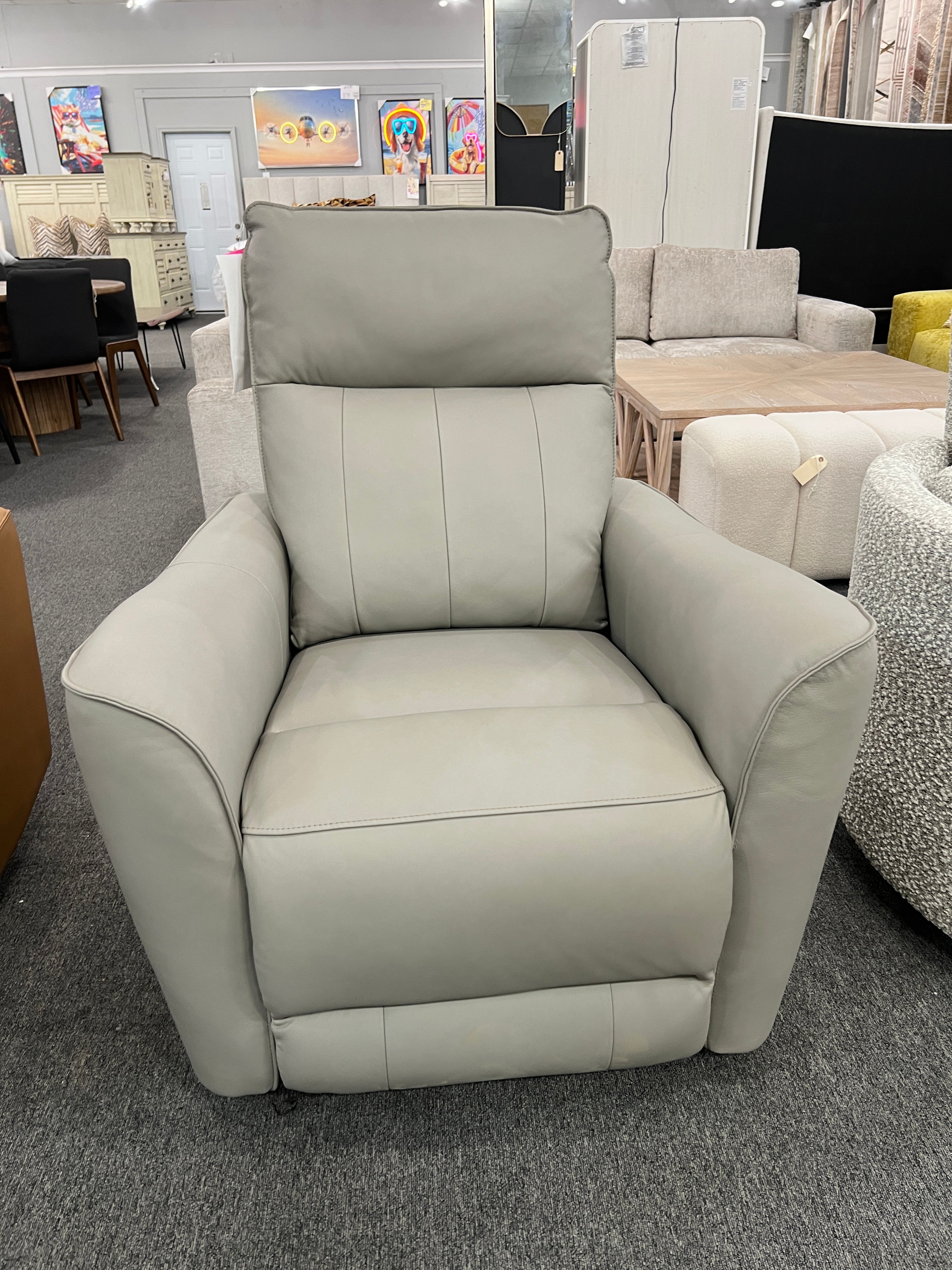 Zero Gravity Power Recliner with Power Headrest & USB Charging