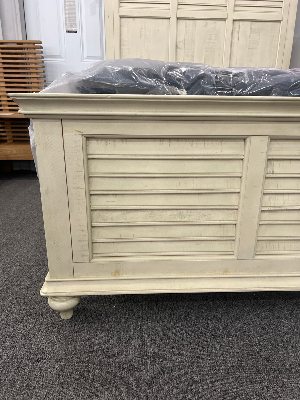 Brockton Panel Bed – Light Wheat