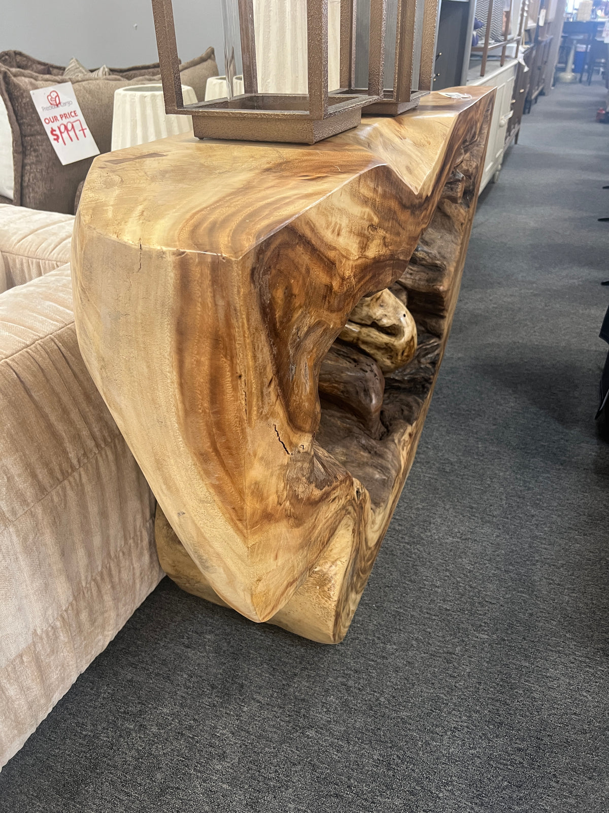 Hollow Console Table – Natural