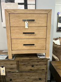 Emmalyn 3-Drawer Nightstand – Light Warm Wash