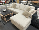 Palo Alto 2-Piece Sectional with Chaise
