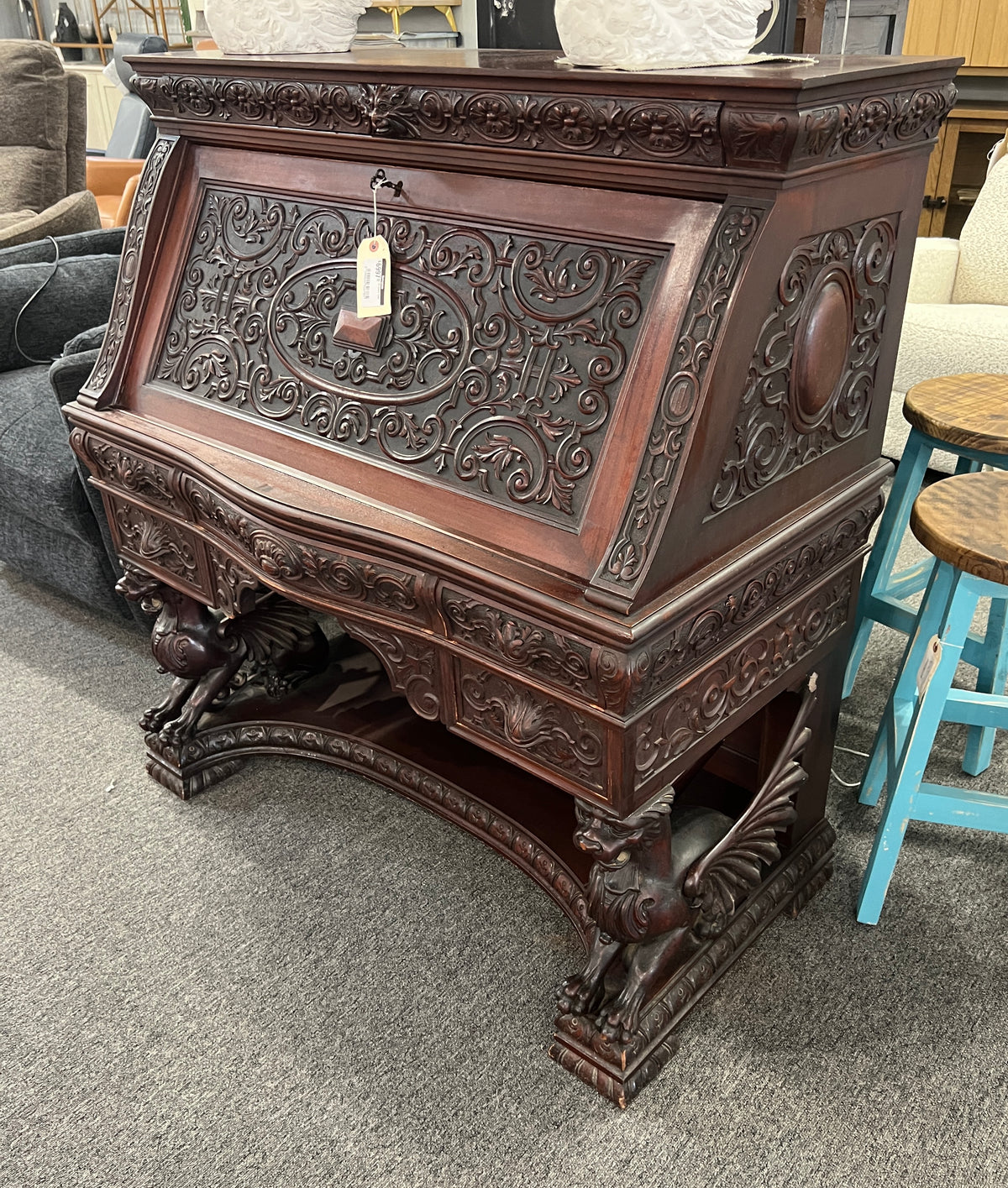 Griffin Desk
