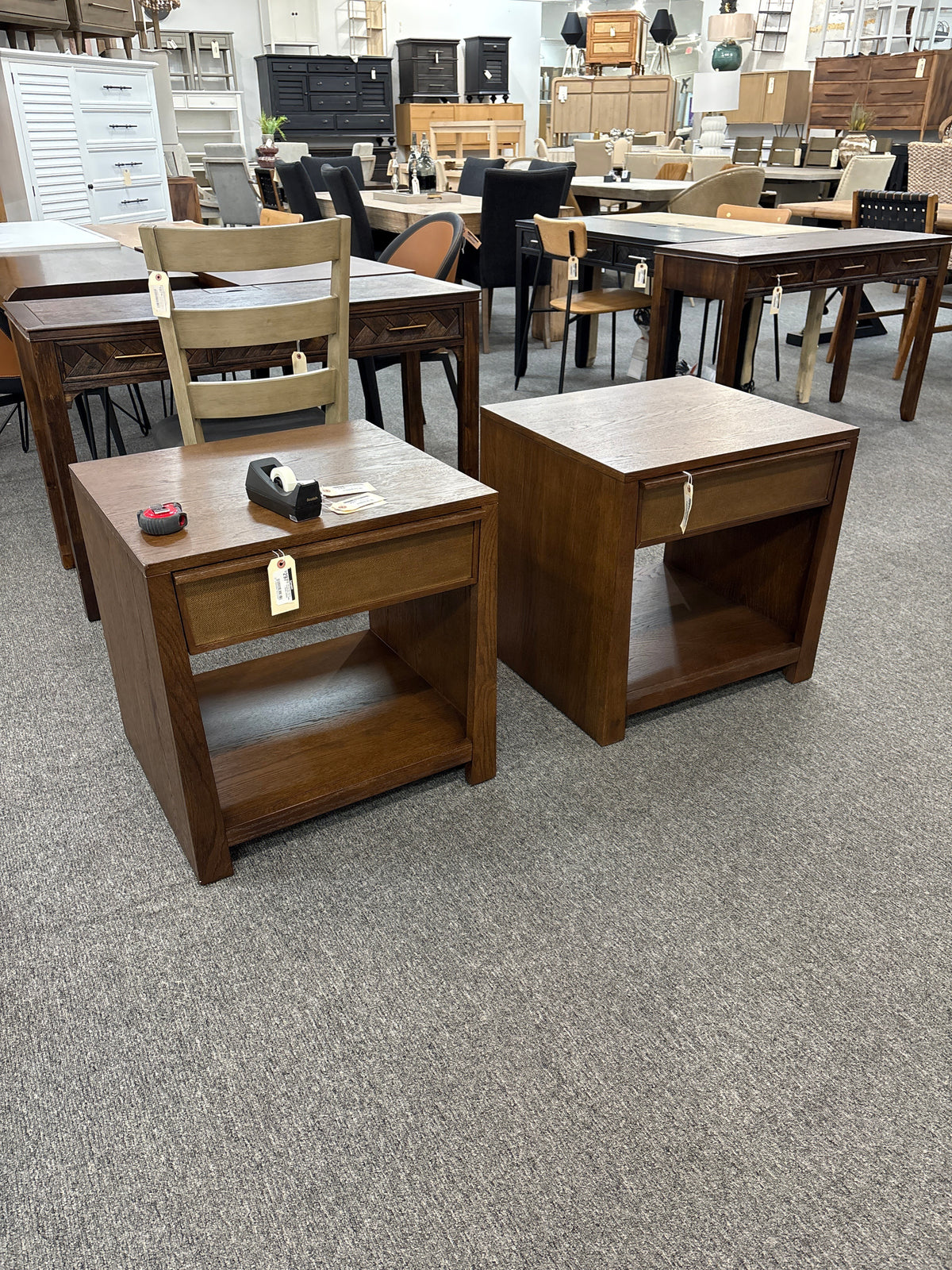 Sawyer Oak & Grasscloth End Table – Brown